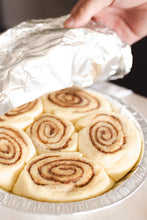 Load image into Gallery viewer, Cinnamon Roll Pan, 6 Count
